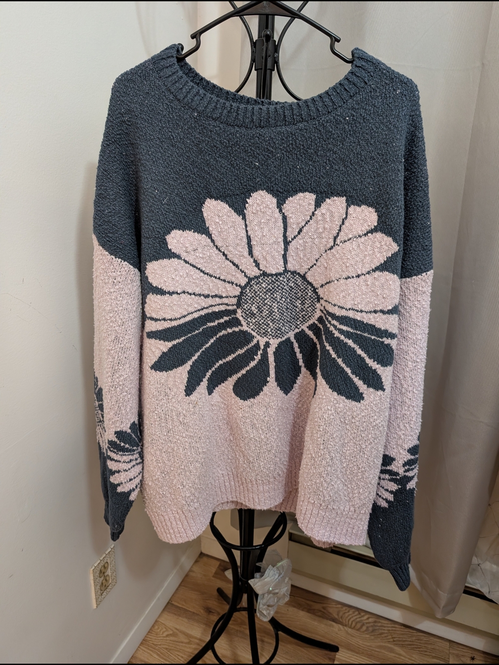 Free People Two-Tone Daisy Crewneck Sweater - Pink and Charcoal Size Small